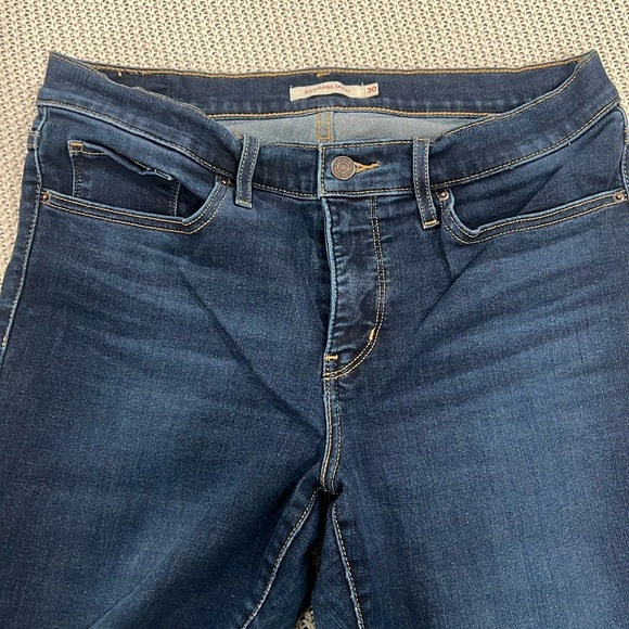 Levi’s Women's Jeans - Picture 8 of 9